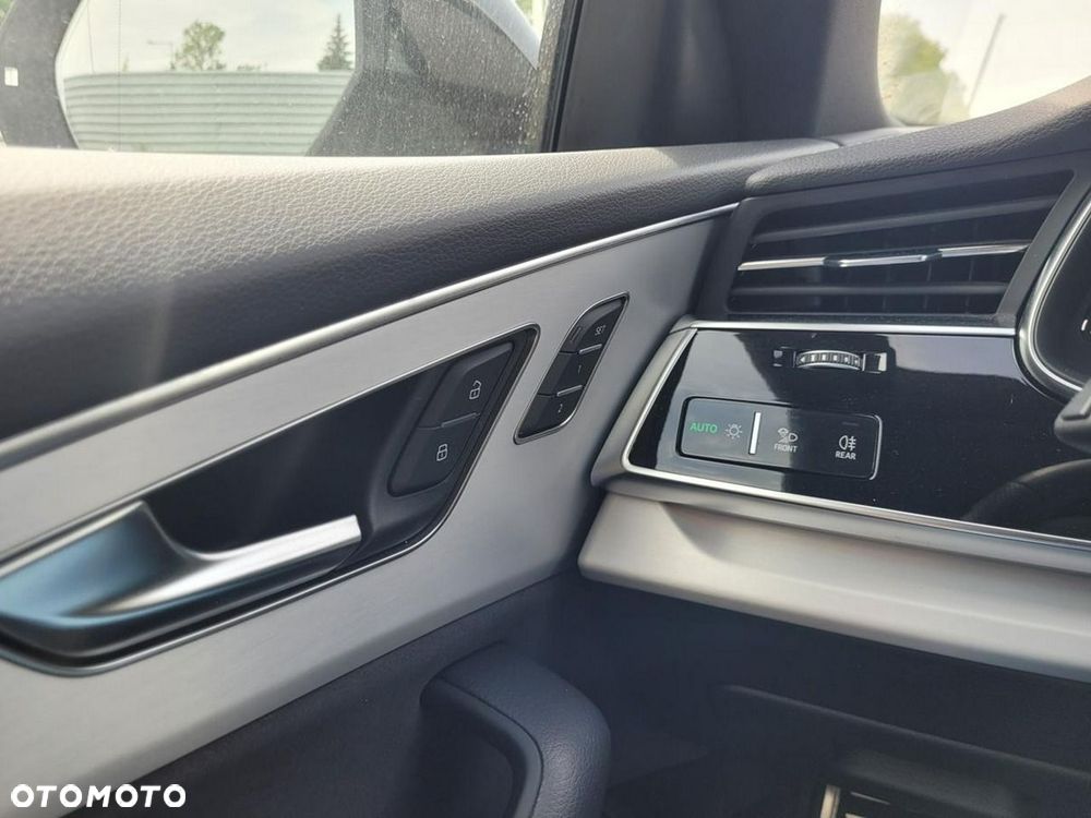 Audi Q8 - 18
