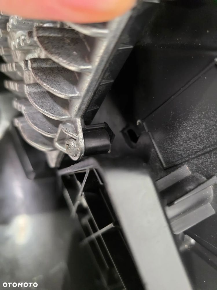 DODGE RAM V 1500 19- BLACK EDITION DYNAMIC IV PRAWA LAMPA PRZEDNIA PRZÓD , NR LE17F6410 / F00HTC705406 / P68477264AA , NR AUKCJI LPP155 - 32