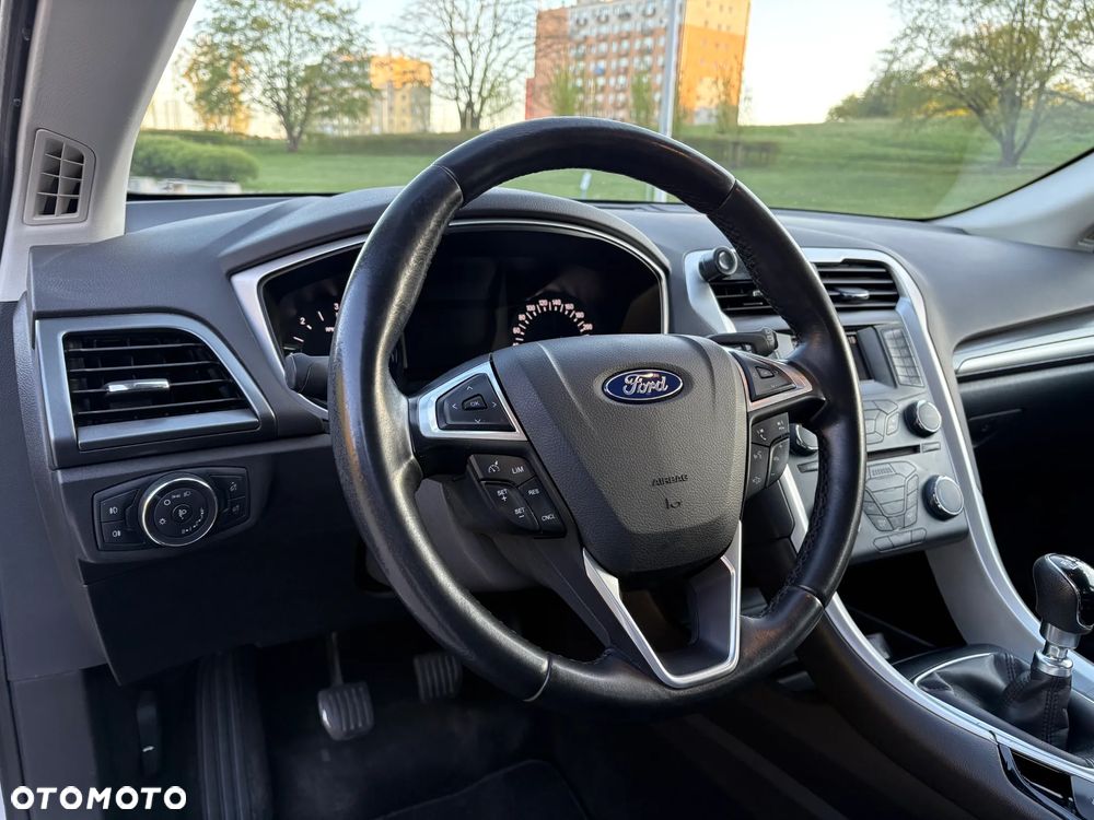Ford Mondeo 2.0 TDCi Silver X (Amb Plus) - 13