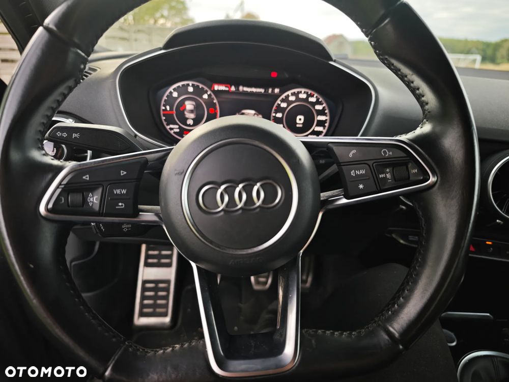 Audi TT Coupé - 12
