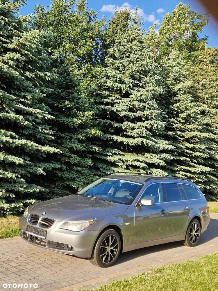BMW Seria 5 525xi - 2