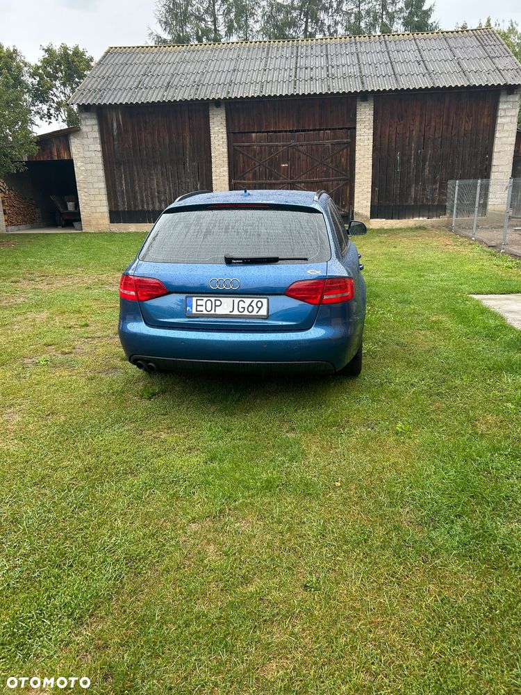 Audi A4 - 4