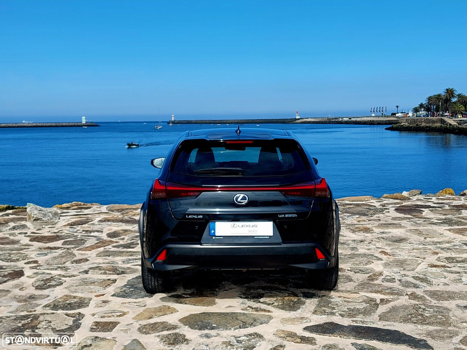 Lexus UX 250h Business - 5