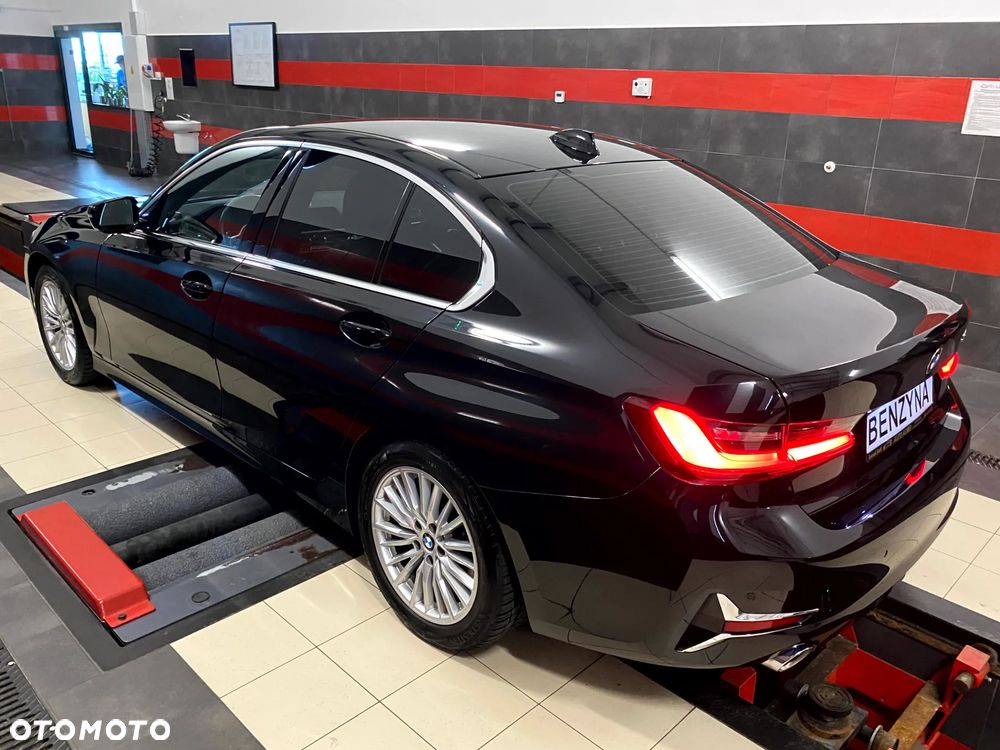 BMW Seria 3 320i GPF M Sport Shadow sport - 13
