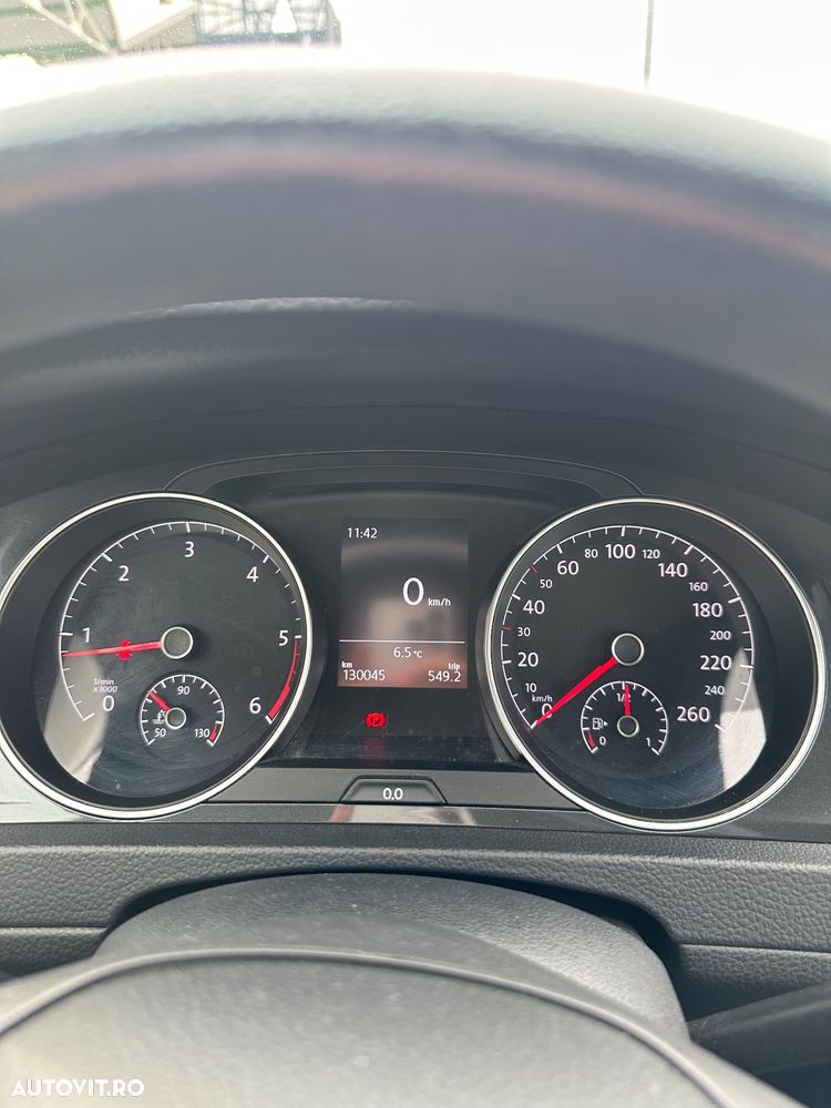 Volkswagen Golf 1.6 TDI Comfortline - 8