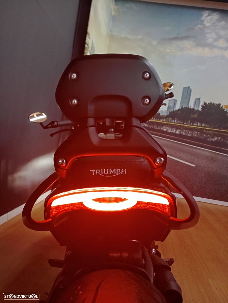 Triumph Rocket - 5