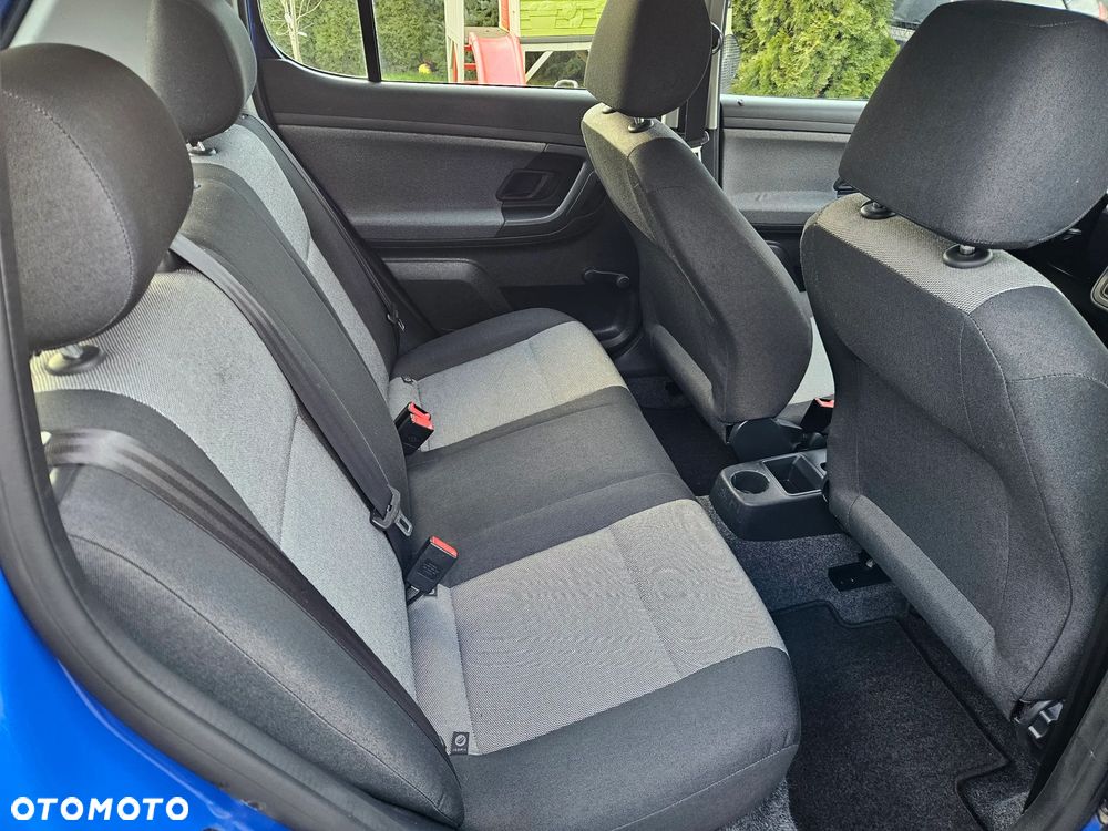 Skoda Fabia 1.2 HTP Ambiente - 14