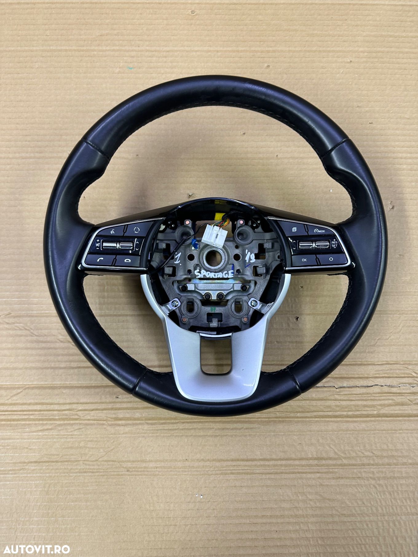 Volan piele cu comenzi KIA SPORTAGE an 2019 - 1