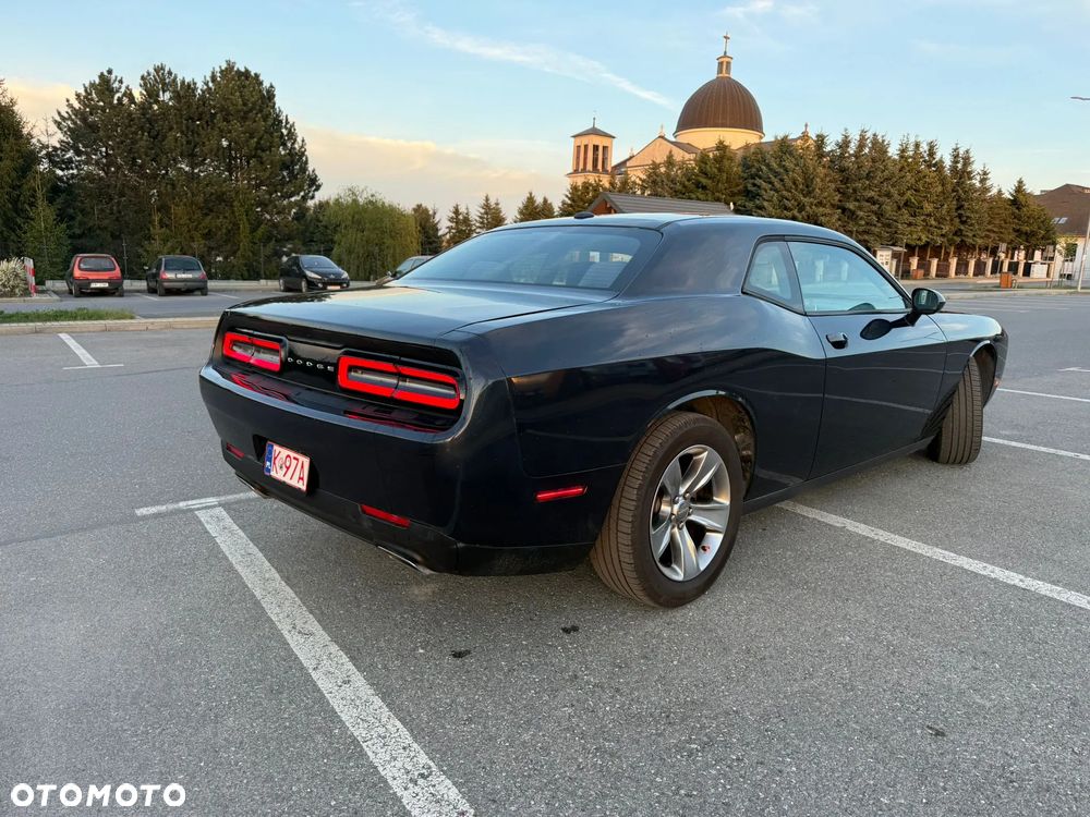 Dodge Challenger Automatik SXT Plus - 9