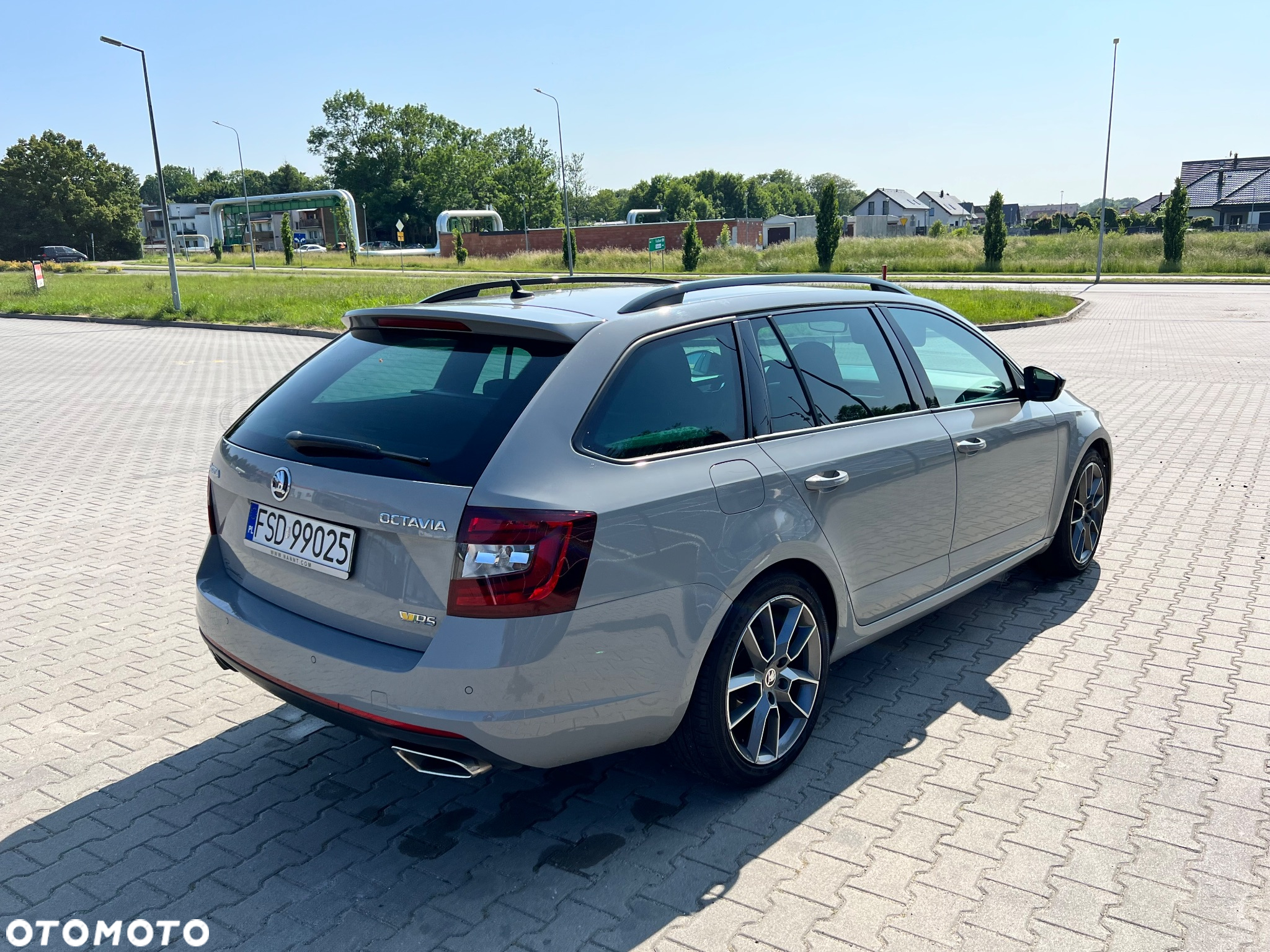 Skoda Octavia 2.0 TDI RS DSG - 4