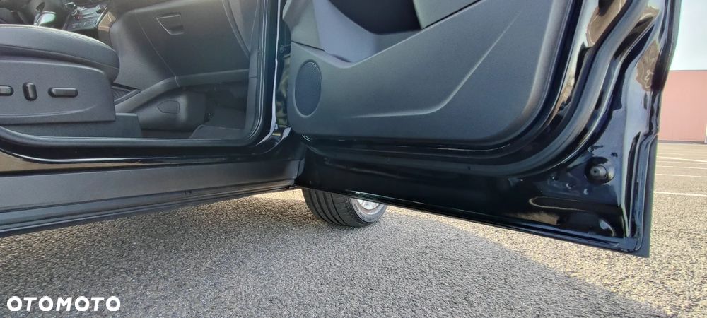 Ford Escape 2.0 EcoBoost AWD Titanium - 31