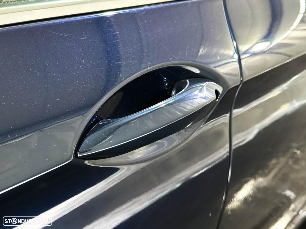 BMW 520 d Pack Desportivo M Auto - 17