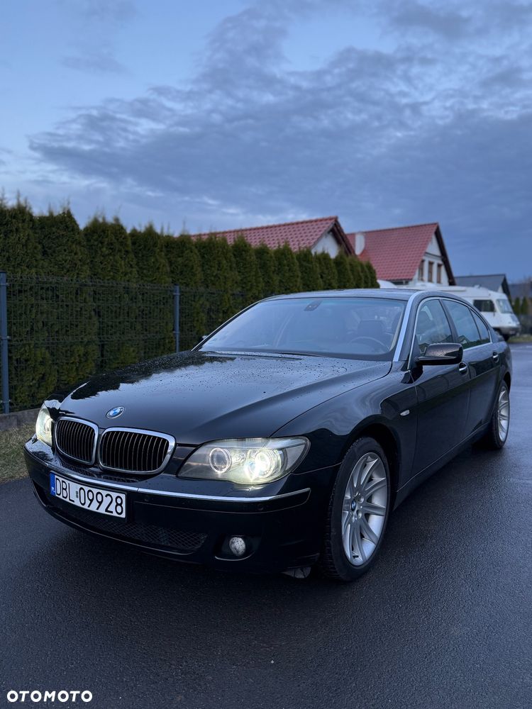 BMW Seria 7 740i L - 15