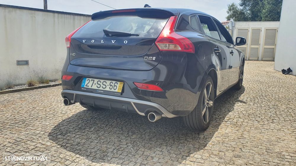 Volvo V40 2.0 D2 R-Design - 4