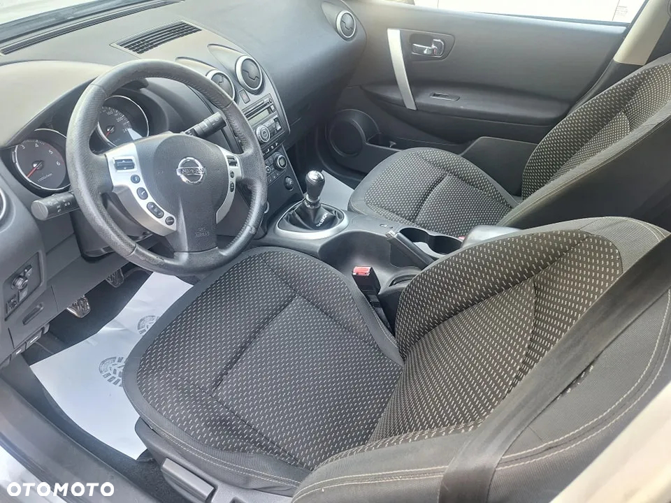 Nissan Qashqai+2 - 3
