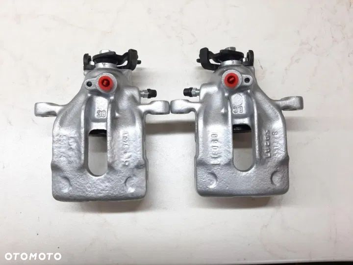 Zacisk tył Lewy Prawy Volvo S40 V40 - 2