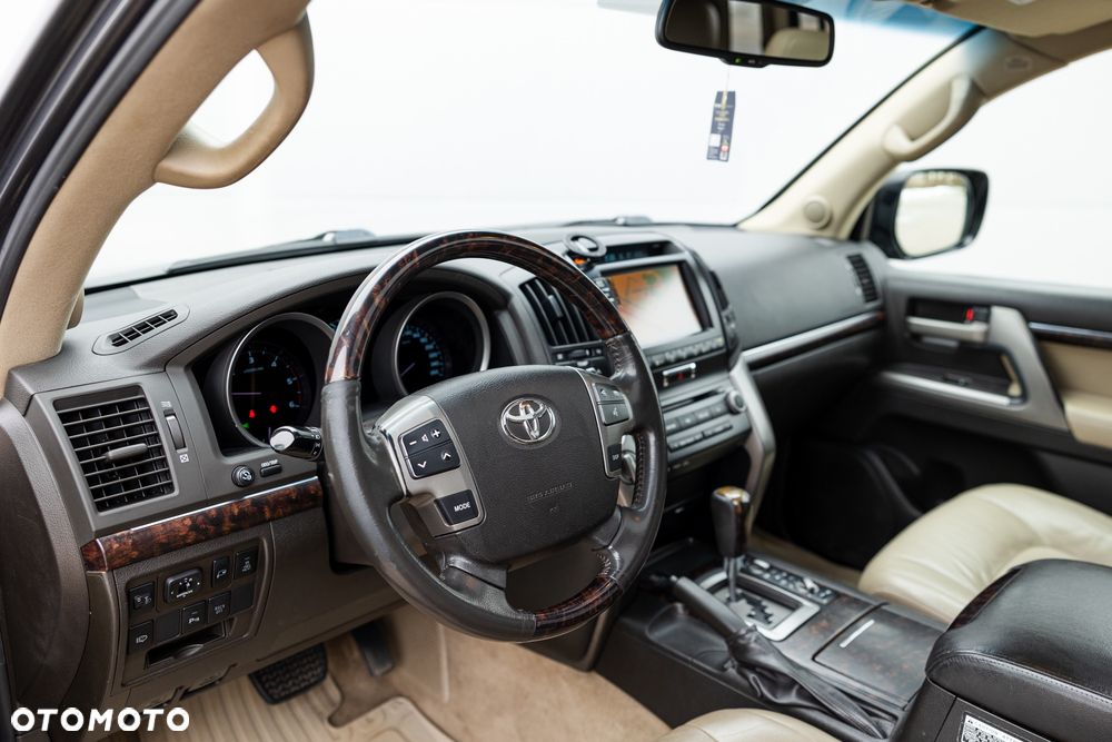 Toyota Land Cruiser LC 4.5 D-4D X 7os - 17