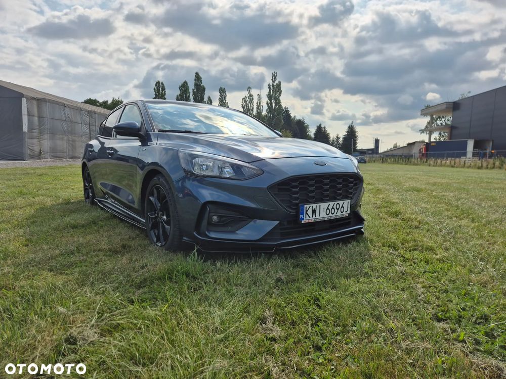 Ford Focus 1.5 EcoBoost Start-Stopp-System Business Edition - 1