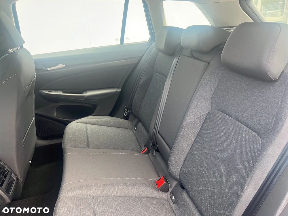Volkswagen Golf VIII 2.0 TDI Life - 12