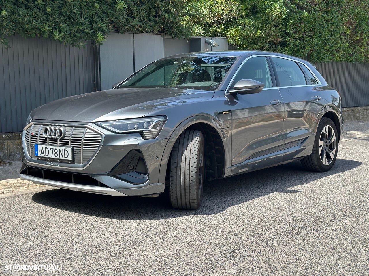 Audi e-tron 55 quattro S line - 1
