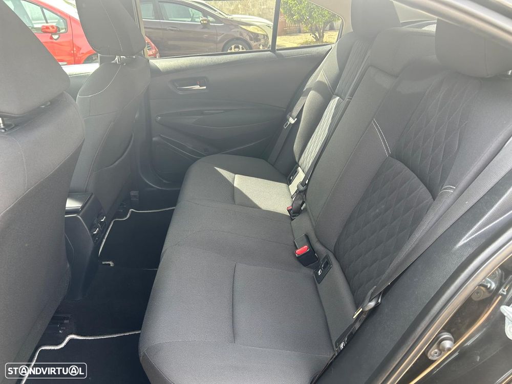 Toyota Corolla SD 1.8 Hybrid Exclusive - 26