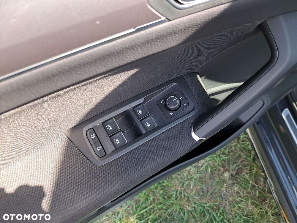 Volkswagen Touran - 15
