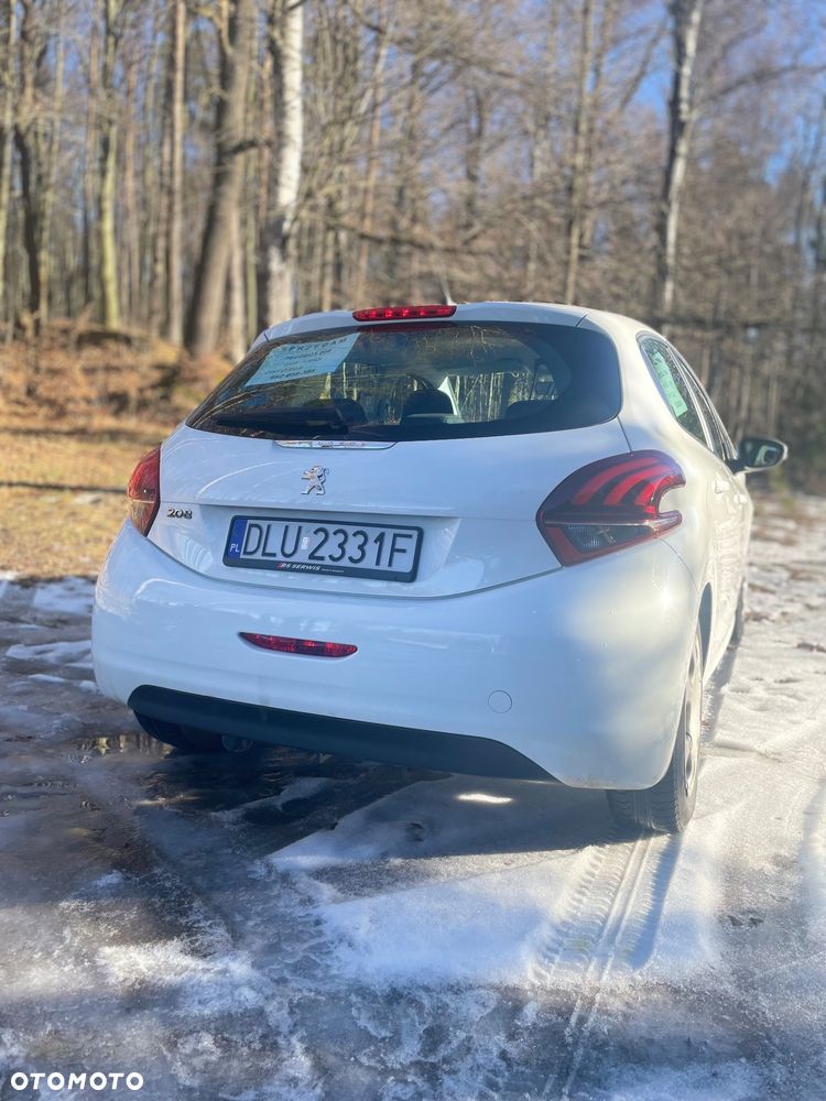 Peugeot 208 - 3