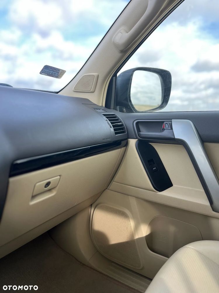 Toyota Land Cruiser LC 2.8 D-4D Prado - 26