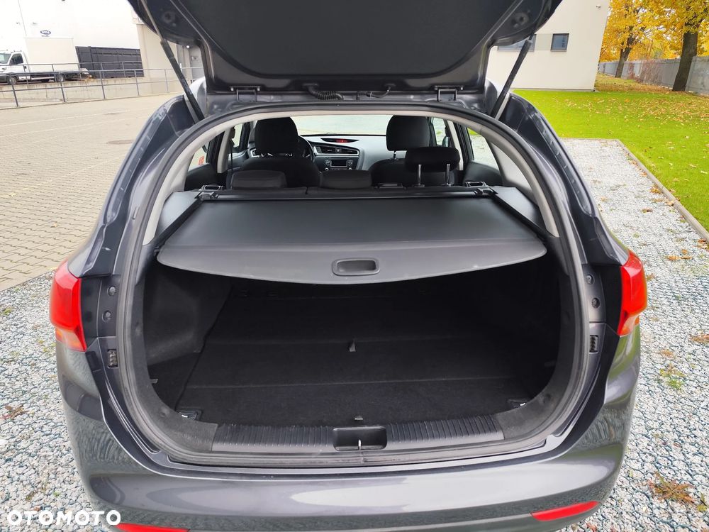 Kia Ceed Cee'd Kombi 15-18 - 12