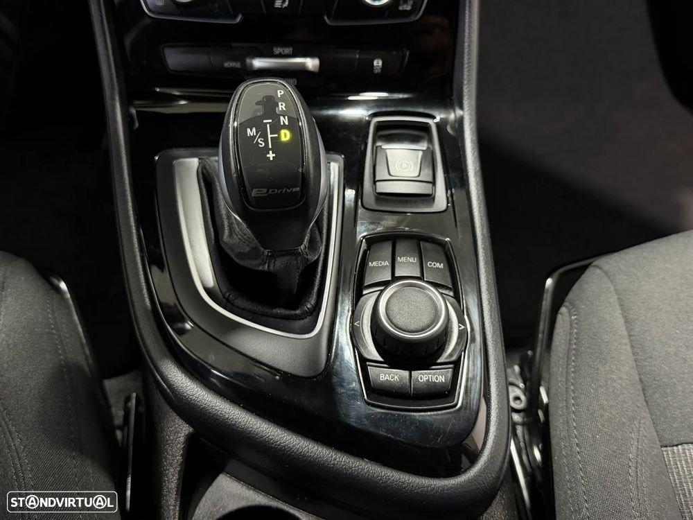 BMW 225xe Active Tourer Advantage - 35