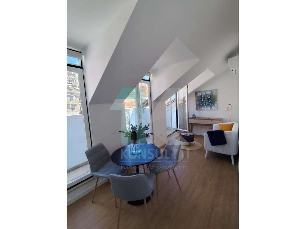 Apartamento T2 a estrear com varanda e Vista Rio - São Vicente - Grande imagem: 3/17