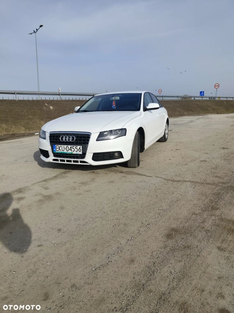Audi A4 Limousine - 2