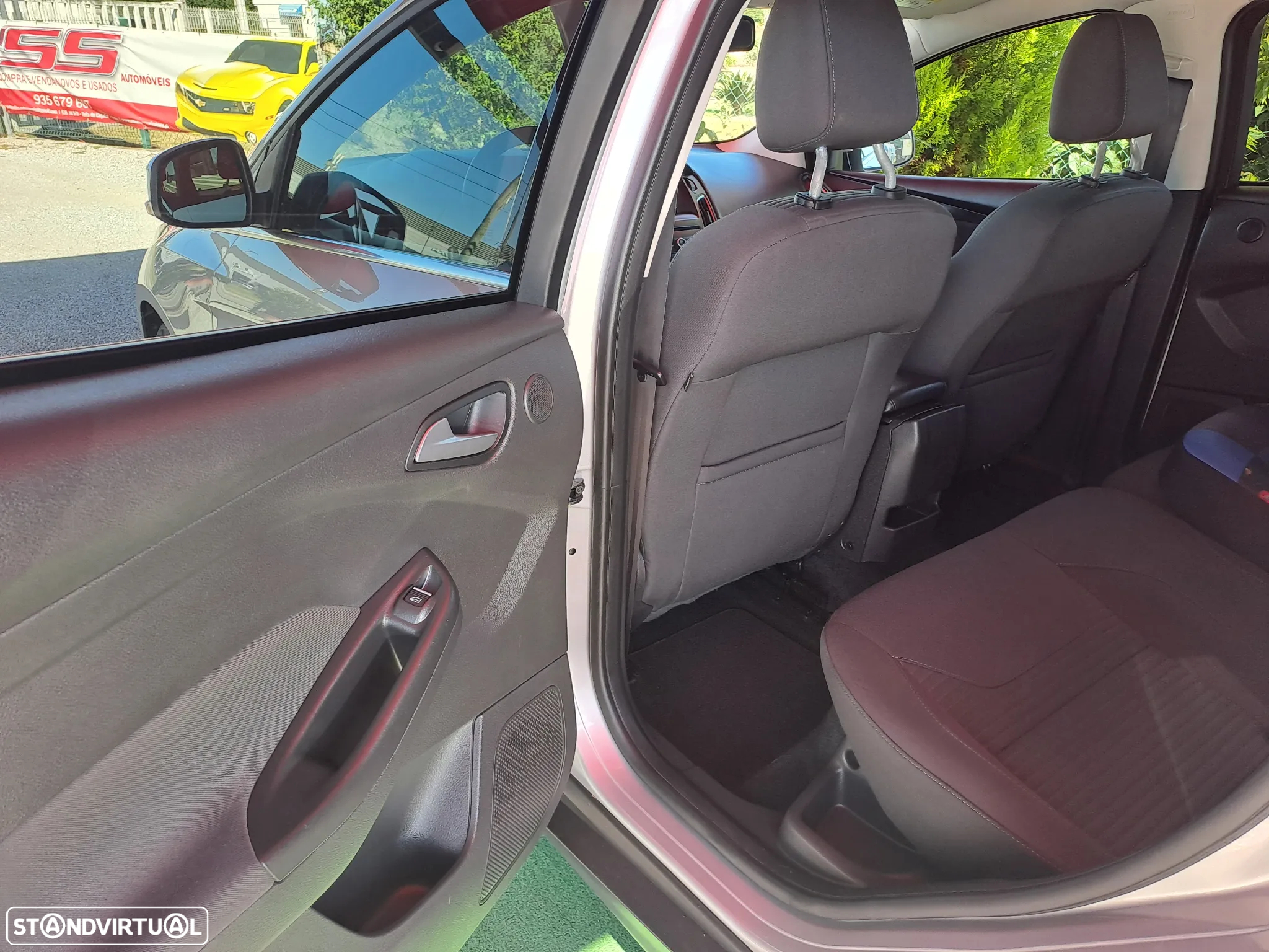 Ford Focus SW 1.5 TDCi EcoBlue Titanium - 16
