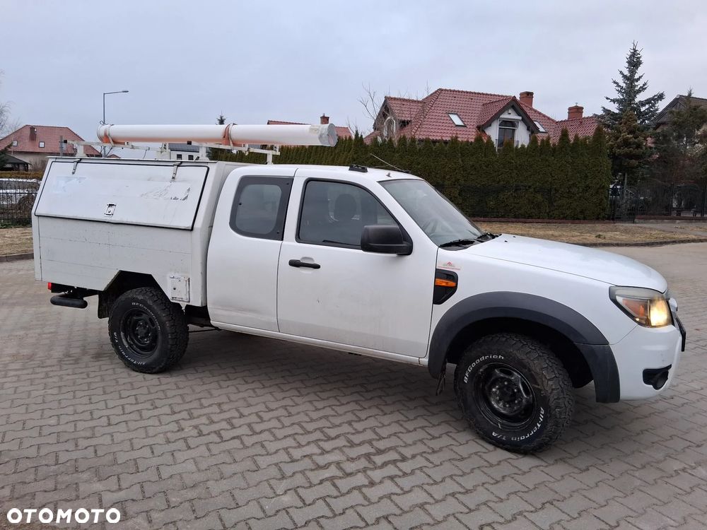 Ford Ranger 2.5 TDCi EC XLT 1 - 3