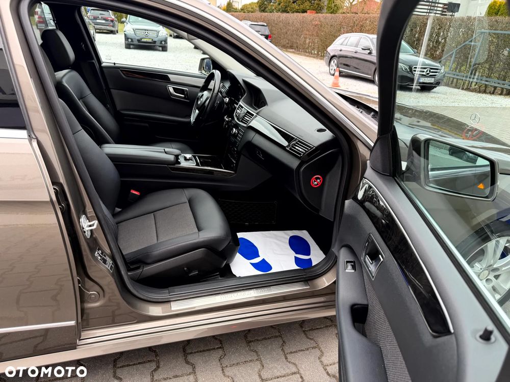 Mercedes-Benz Klasa E 350 CDI DPF BlueEFFICIENCY 7G-TRONIC Avantgarde - 8