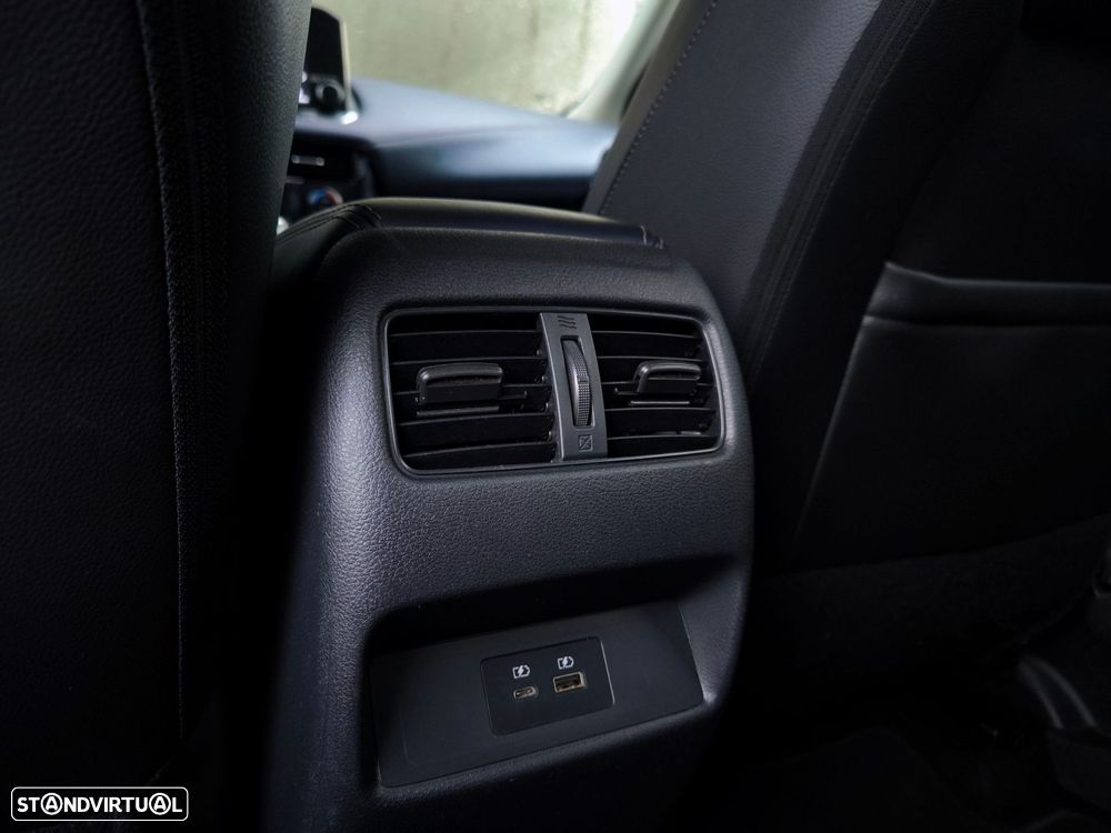 Nissan Qashqai 1.3 DIG-T N-Connecta LED - 10