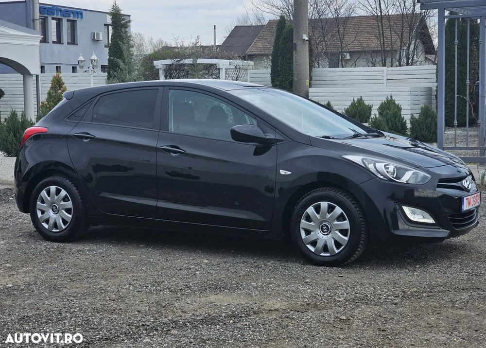 Hyundai i30 1.6 CRDI Automatik Trend - 12