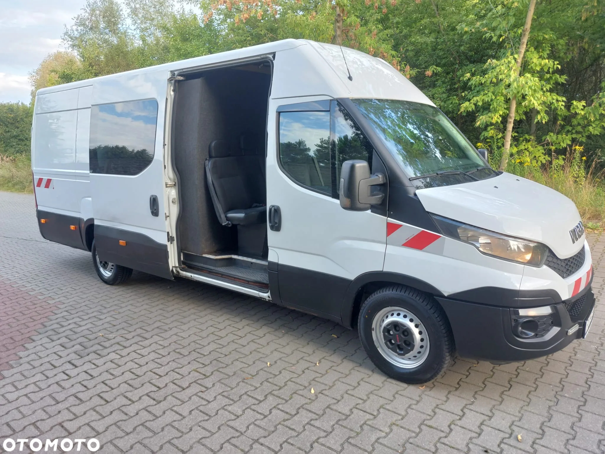 Iveco DAILY 35S15 - 3