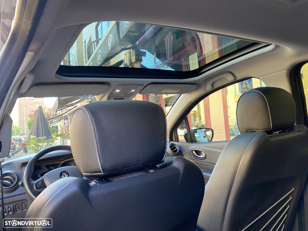 Renault Captur 1.2 TCe Exclusive XMOD EDC - 11