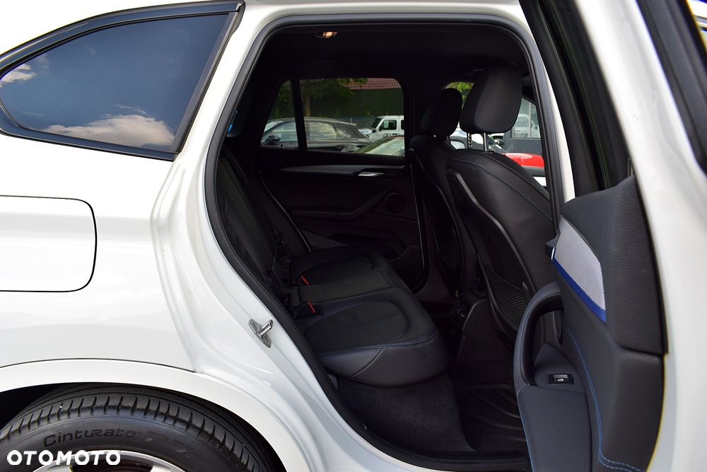 BMW X1 xDrive25e M Sport - 8