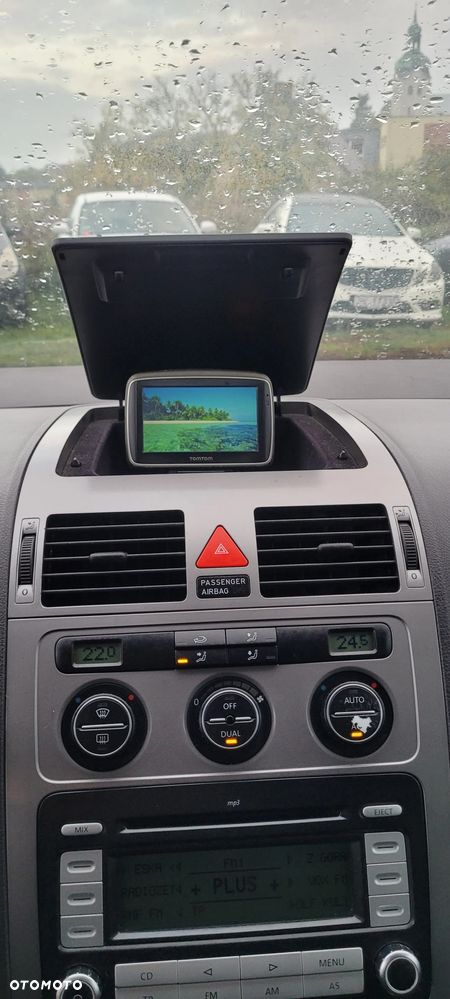 Volkswagen Touran 1.9 TDI DPF DSG Trendline - 10