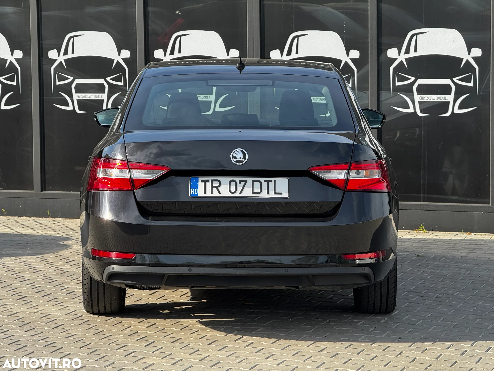 Skoda Superb 2.0 TDI Active - 7