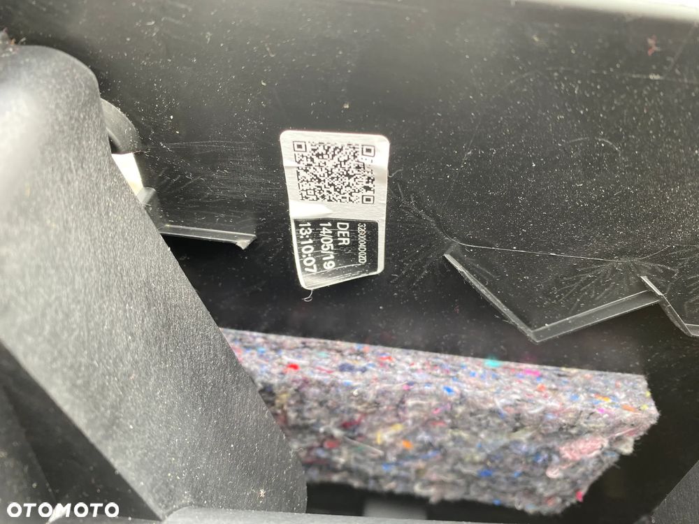 TUNEL ŚRODKOWY PEUGEOT RIFTER - 17