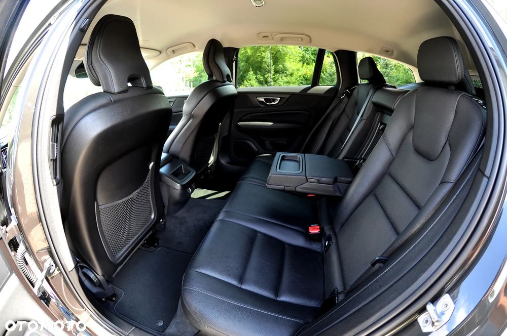 Volvo V60 D3 AWD Geartronic Inscription - 22