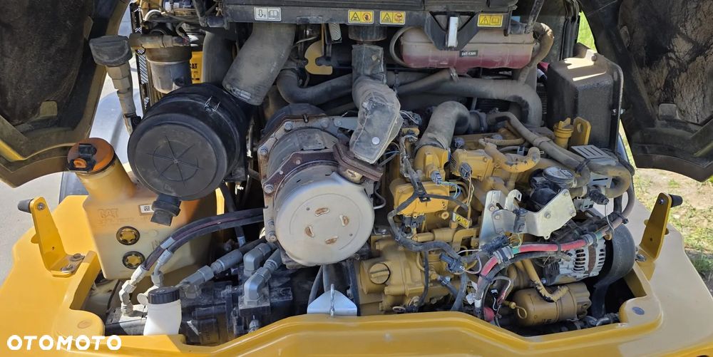 Caterpillar 908M /  Cat 906, 907, 908 - 8
