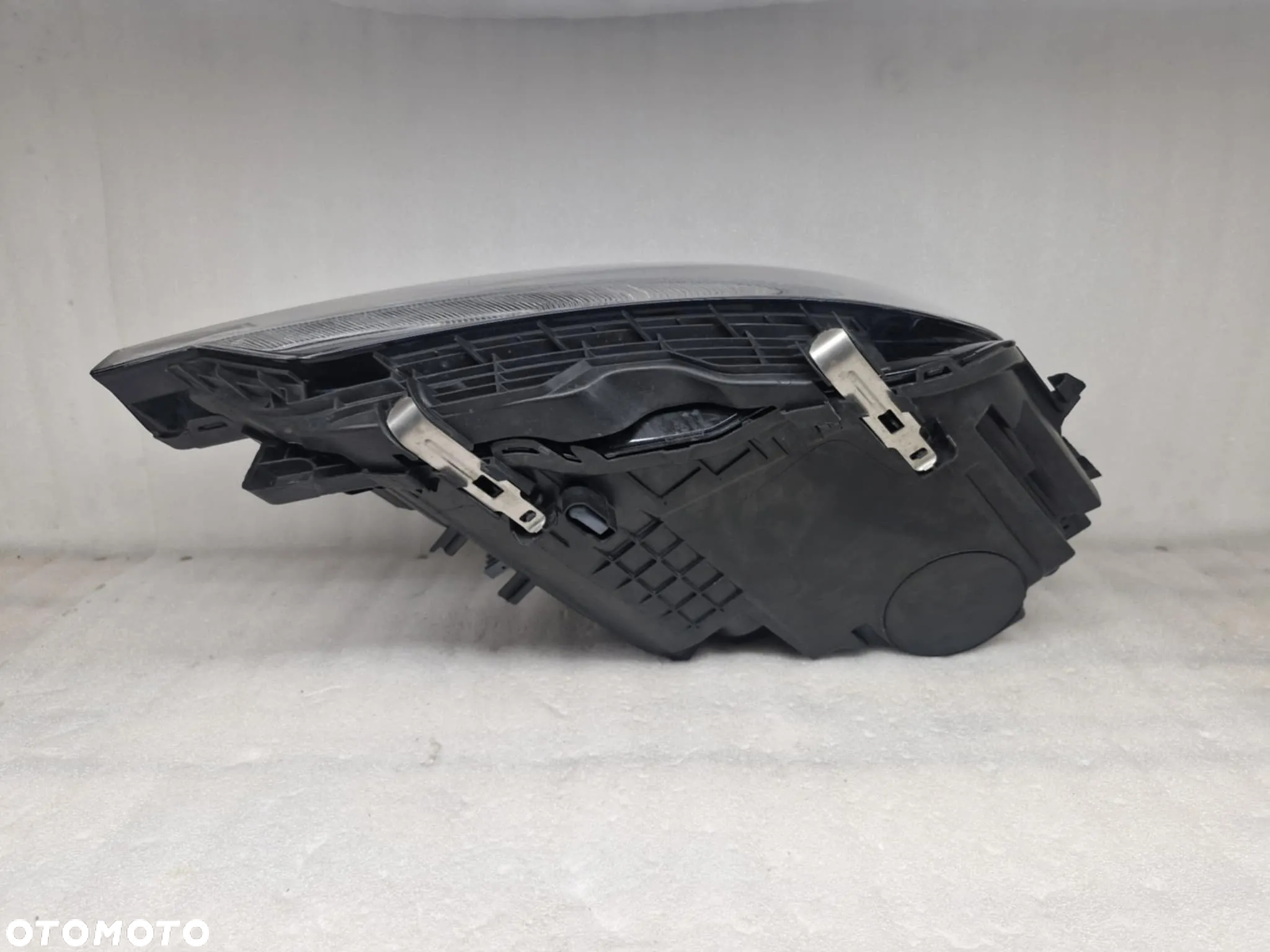 VOLVO XC60 II MID LED LAMPA LEWA/PRAWA PRZÓD 32337374/32337375 KOMPLET - 23