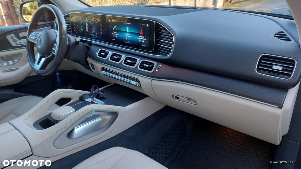 Mercedes-Benz GLE 400 4Matic 9G-TRONIC AMG Line - 12