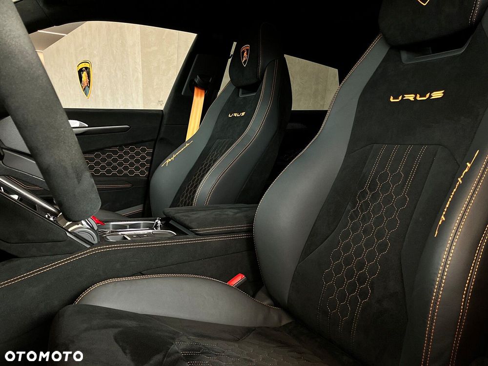 Lamborghini Urus - 22