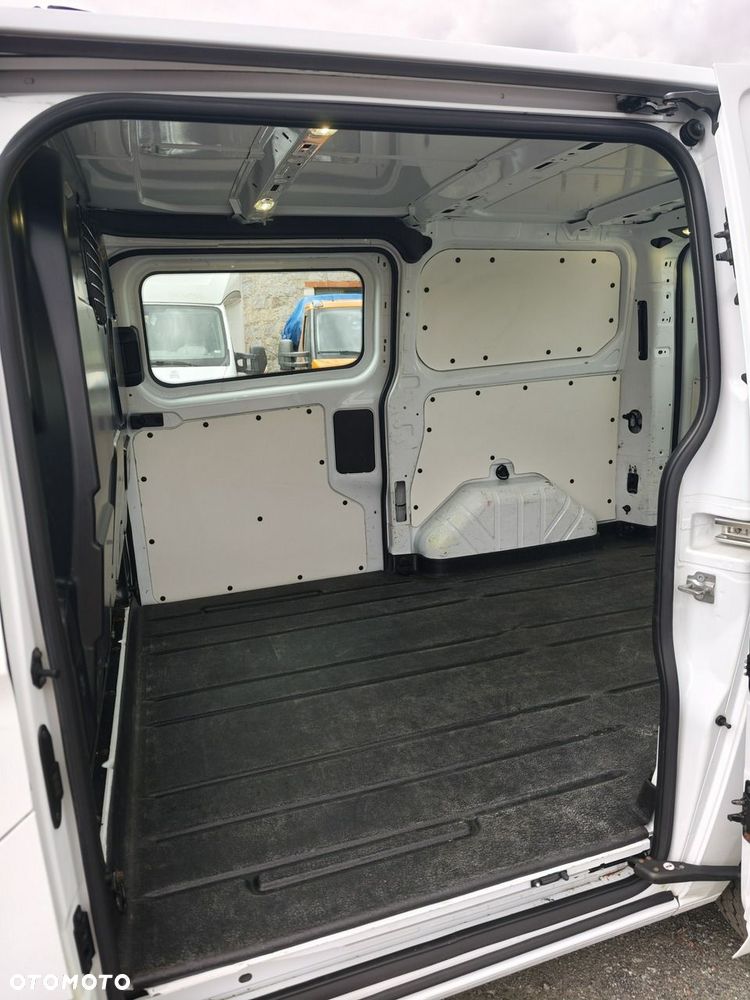Ford Transit Custom - 21