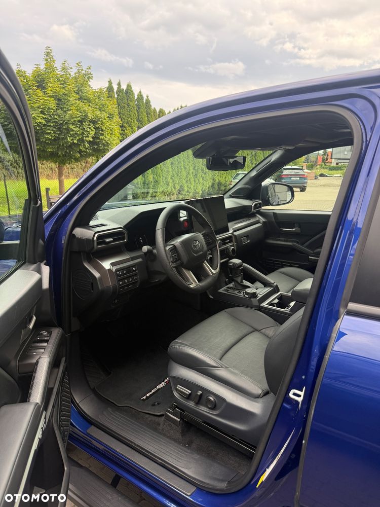 Toyota Tacoma - 31